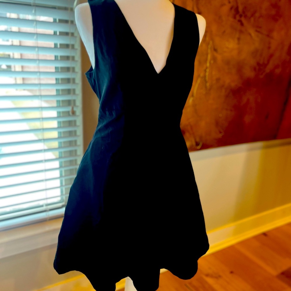 Perfect little black dress 🖤